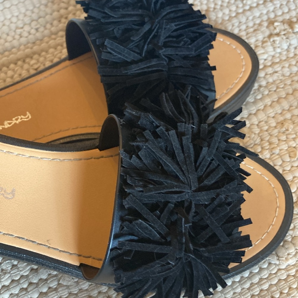 Dirty Laundry Paseo black slides with fringe pom pom
